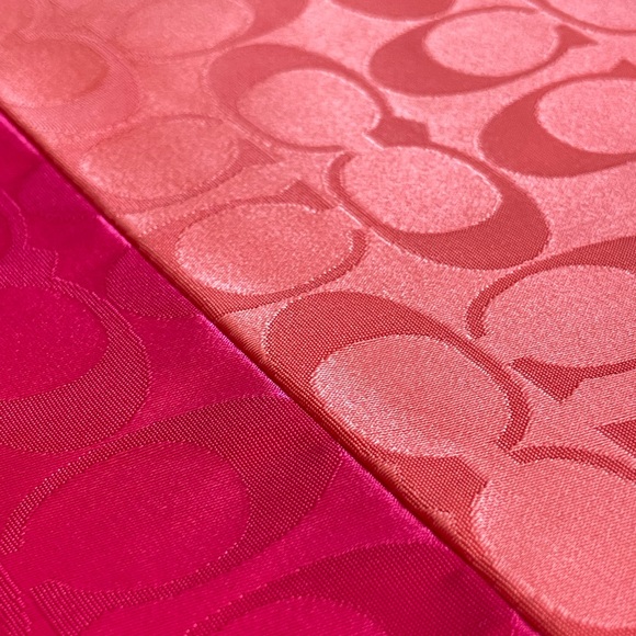 Coach tablet Case - Picture 14 of 15